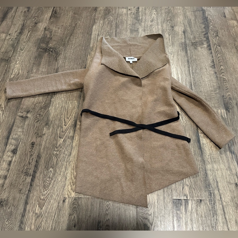 Women's size small, BB Dakota wool shawl wrap belted brown jacket.